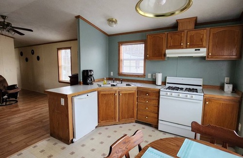 Dundee House | Cozy little home located in the Finger Lakes