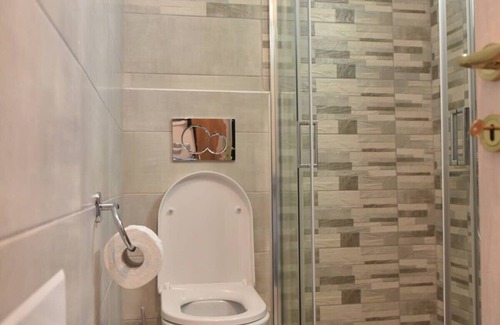 Psirri Apartment | Cozy Luxury Apartment in the Heart of Athens 8-2