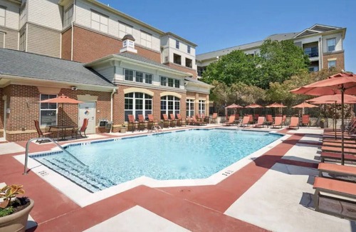 Jefferson Manor Apartment | Cozy Luxury In-Law Suite Apt w/ Free Street Park
