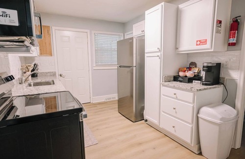 Danville House | Cozy midtown 3 bedroom/1 bath