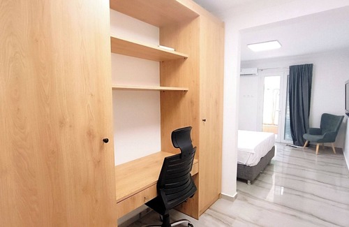 Ano Patisia Condo | Cozy modern condo near the metro - White Serenity