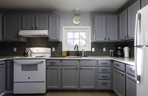 Northwest Harwinton Apartment | Cozy Modern Farm Haus 2 Bedroom Apartment