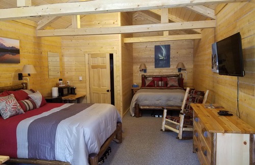 Healy Cabin | Cozy Moose Log Cabin