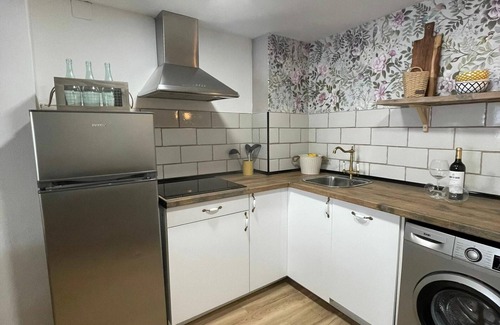 Villanua Apartment | Cozy Mountain Apartment in Central Villanúa – Sleeps 4, Fully Renovated