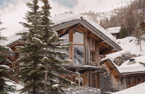 Val-d'Isere Ski Chalet | Cozy mountain chalet with hammam in Val d'Isère