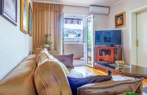 Velji Vinogradi Apartment | Cozy Nature View Flat Near Beaches in Budva
