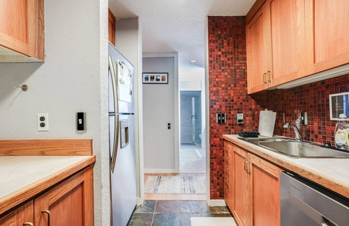 Welches Condo | Cozy Nest Condo in Welches, OR