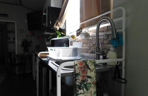 Saint Cloud Cottage | Cozy new cottage in fantastic St. Cloud with WiFi, AC
