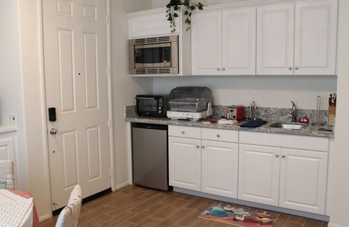 Ontario House | Cozy new house/Ontario Airport*vacation rentals/说中文