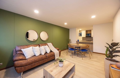 Las Lomas I Apartment | Cozy & newly remodeled 2BR apt steps from Provenza