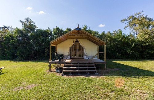 Coldspring RV Rental | Cozy Nights Glamping by Sam Houston National Park