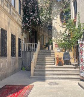 Baku Old Town Apartment | Cozy Old City Apartment
