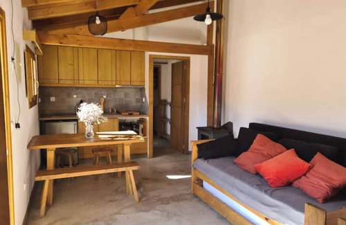 Friumes e Paradela House | Cozy one bedroom apartment with terrace in the countryside.