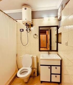 Kailash Colony Apartment | Cozy One Bedroom Apartment