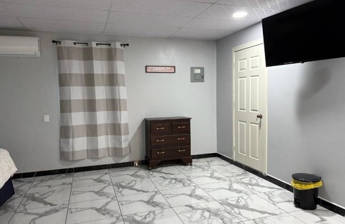 Sonsonate Hotel | cozy one bedroom close to beaches and restaurants.