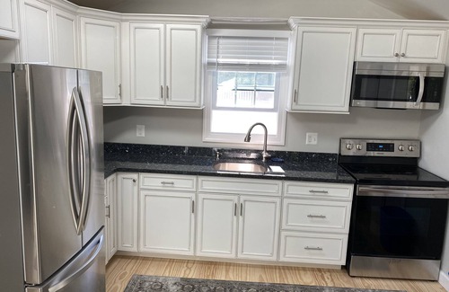 West Chatham Cottage | Cozy one bedroom on White pond (Must bring your own linens)