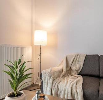 Goudi Apartment | Cozy Penthouse with Balcony