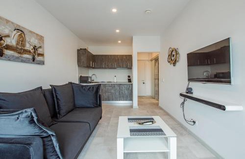 Militari Apartment | Cozy Penthousestudio Cityview W12