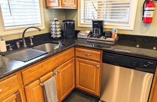 Ellensburg House | Cozy Pet-Friendly Cowboy House