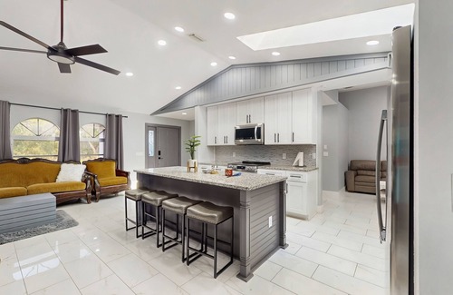 Port Charlotte - Charlotte Harbor House | Cozy Poolside Getaway in Port Charlotte | Private Pool Wi-Fi Washer/Dryer