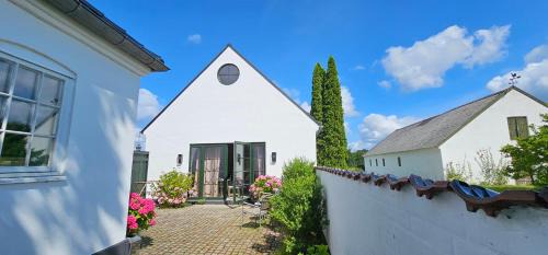 Stenlose Bed & Breakfast | Cozy & Private Luxury Guesthouse, 30 min from Copenhagen