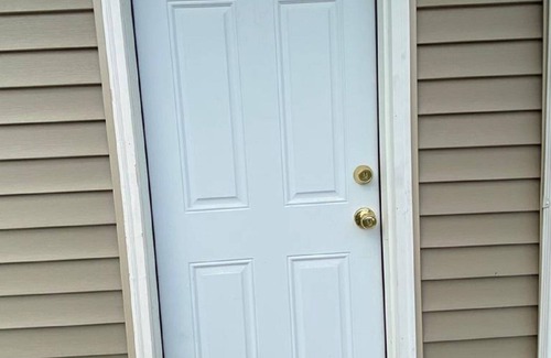 Randolph Apartment | Cozy Private room with Private Amenities - 12 mins to Mall.