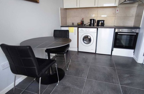 Dublin House | Cozy Private Self-Contained Suite