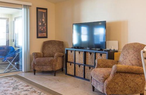 Chandler House | Cozy, quiet house, covered patio dining, sun room