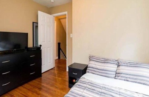 Brooklyn House | Cozy Quiet House,off Highway, 10m To Downtown Baltimore/Orioles & Ravens Stadium