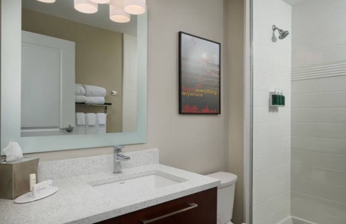 Lake Worth Hotel | Cozy & Quiet Stays Near Lake Worth Nature and Fort Worth Buzz - 4 Units