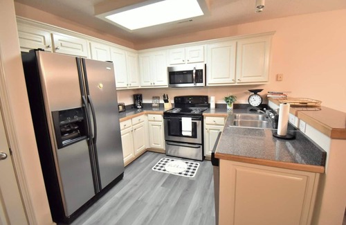 Winder House | Cozy Renovated Winder Townhouse