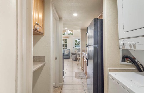 Sperry Cottage | Cozy Retreat at CrossTimbers Marina