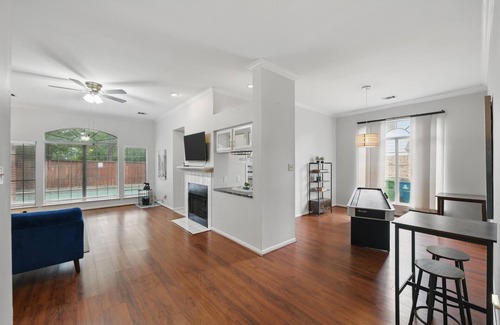 Flower Mound House | Cozy Retreat in Flower Mound with game room and pool near Legoland/SeaLife