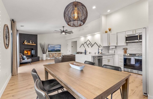 Flagstaff Condo | Cozy Retreat in Pines Mins/Downtown!