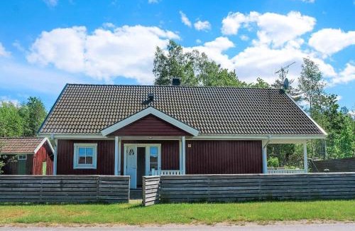 Unnaryd House | Cozy Retreat in Unnaryd Oasis-By Traum