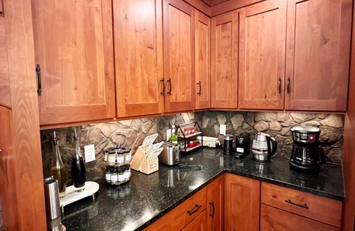 Narrowsburg House | Cozy Retreat: Private 5-Acre Haven with AC close to Bethel Woods