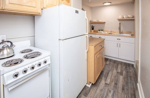 Greeley Apartment | Cozy Retreat | Walk to Unc | Free Cruiser Bikes
