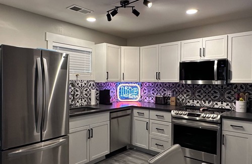 Huning Highland Historic District Apartment | Cozy Retro Downtown Living