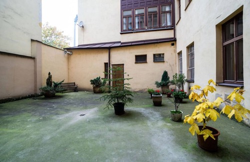 Zizkov Apartment | Cozy, retro-styled flat in beautiful Zizkov