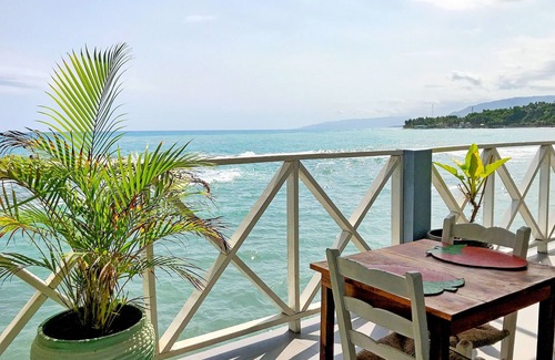 Cotterelle Cottage | Cozy Room at the Ocean (Rm 2)