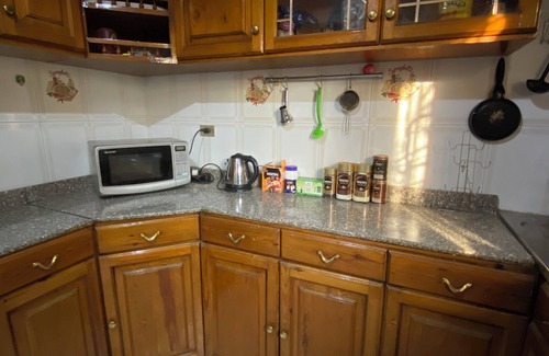 Al-Basatin Apartment | cozy room king raa in shared apartment
