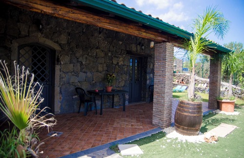 Santa Tecla Villa | COZY RUSTIC WITH ETNA VIEW WITH POOL PRIVATE INDOOR PARKING SPACE