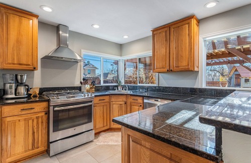 Sloan Lake House | Cozy Single Family Home. Oasis in the City!