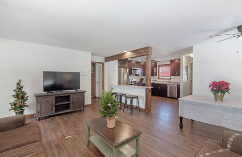 Granby House | Cozy ski retreat near Winter Park and Grand Lake. Minutes to hiking and boating!