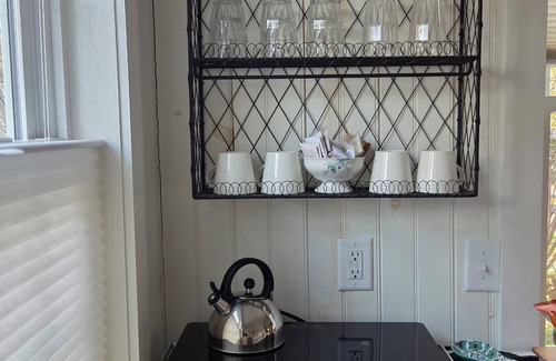 South End Apartment | Cozy So End Suite