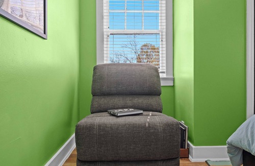 Schnitzelburg House | Cozy & Spacious Retreat in Lou’s Arts District!