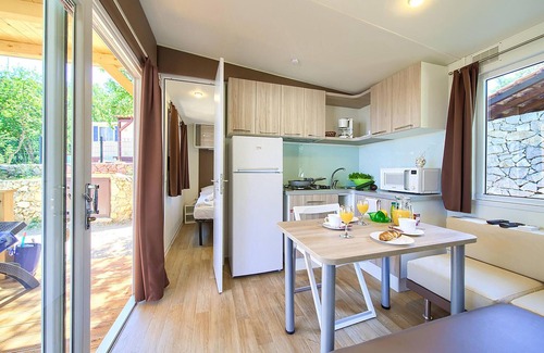 Brzac House | Cozy (sta)caravan in Glavotok with WiFi