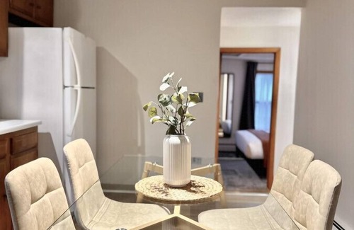 Mill River Apartment | Cozy Stay by Little Italy & Wooster Street