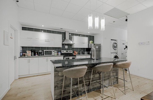 Maisonneuve Hotel | ✔Cozy Stay By Olympic Stadium & Botanical Gardens