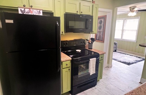 Columbia House | Cozy Stay Near USC, Ft. Jackson & Columbia Venues